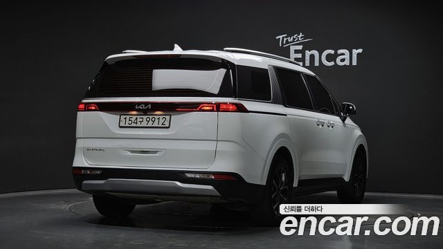 Kia Carnival 4-го поколения 9-Seater Prestige - фото 1