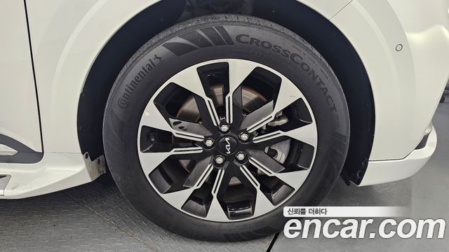 Kia Carnival 4-го поколения Gasoline 4-Seater Hi-Limousine Signature - фото 4