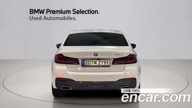 BMW 5-Series G30 520i M Sport - фото 1