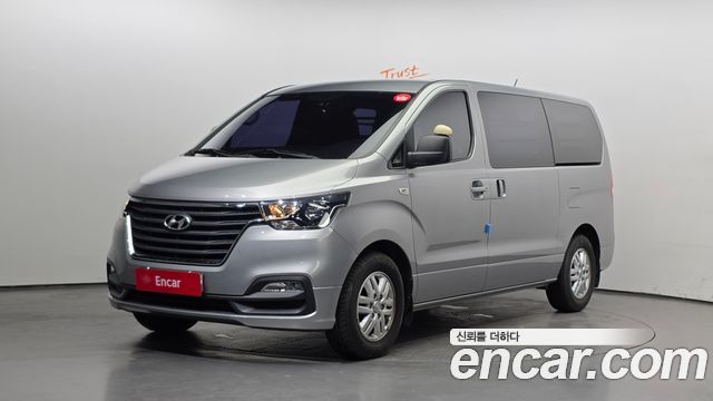Hyundai Starex Новый Van 3-Seater Smart - фото 0