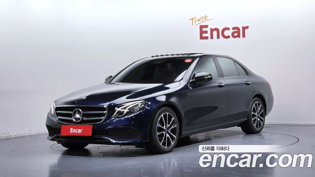 Mercedes-Benz E-Class W213 E250 Avantgarde - фото 0