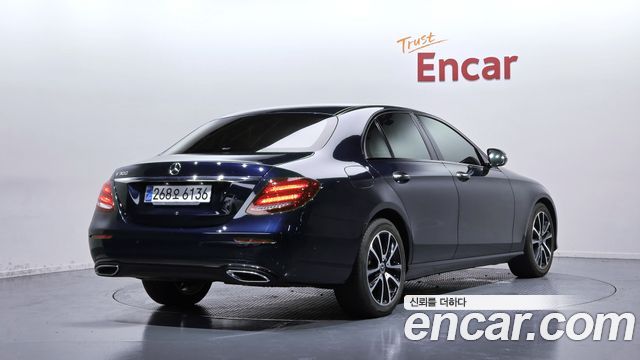Mercedes-Benz E-Class W213 E250 Avantgarde - фото 1