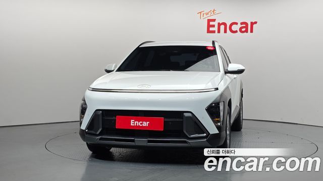Hyundai Kona SX2 Gasoline 2.0 2WD Premium - фото 2