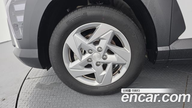 Hyundai Kona SX2 Gasoline 2.0 2WD Premium - фото 4