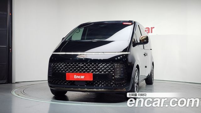 Hyundai Staria 4WD Lounge 7-Seater Inspiration - фото 1