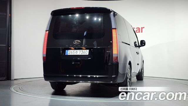 Hyundai Staria 4WD Lounge 7-Seater Inspiration - фото 2