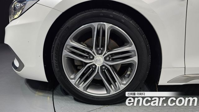 Hyundai Grandeur IG 2.2 Diesel Premium Special - фото 4