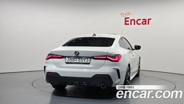 BMW 4-Series G22 420i M Sport Coupe - фото 3