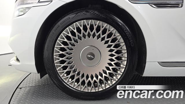 Genesis G90 3.8 AWD Premium Luxury - фото 4