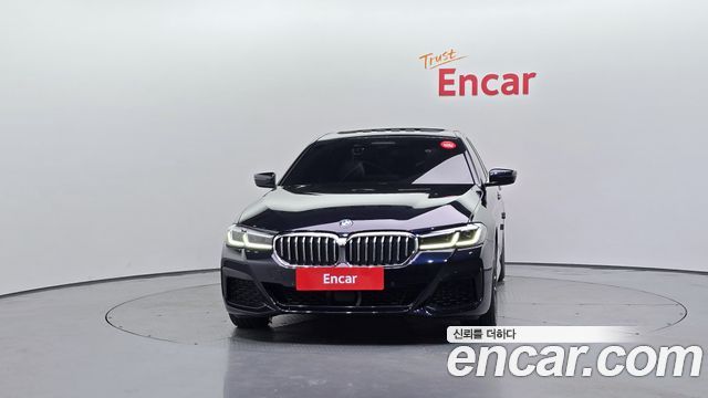 BMW 5-Series G30 523d M Sport - фото 2