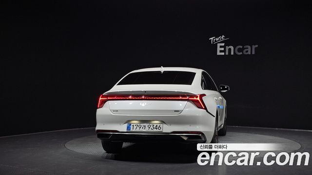 Kia K8 гибрид Noblesse - фото 3