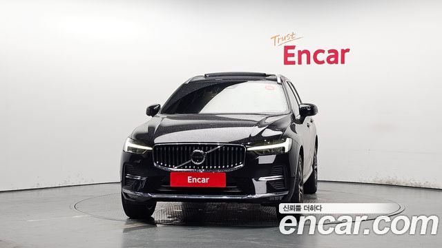 Volvo XC60 2-го поколения B6 Ultimate Bright - фото 2