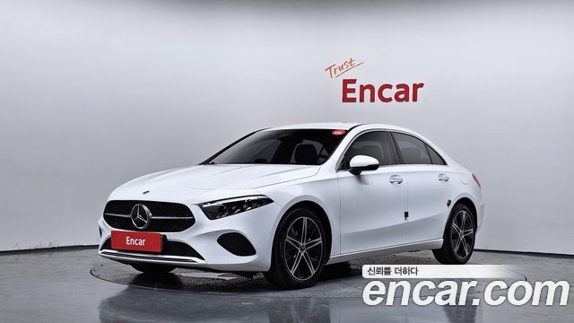 Mercedes-Benz A-Class W177 A220 Sedan - фото 0
