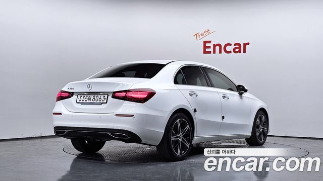 Mercedes-Benz A-Class W177 A220 Sedan - фото 1