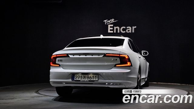 Volvo S90 B6 AWD Ultimate Bright - фото 3