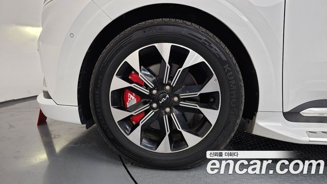 Kia Carnival 4-го поколения Gasoline 9-Seater Hi-Limousine Signature - фото 4