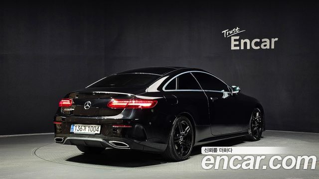 Mercedes-Benz E-Class W213 E220d Coupe - фото 1