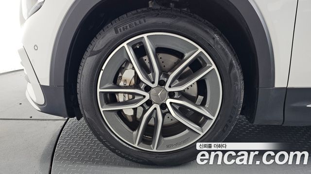 Mercedes-Benz GLB-Class X247 AMG GLB35 4MATIC - фото 3