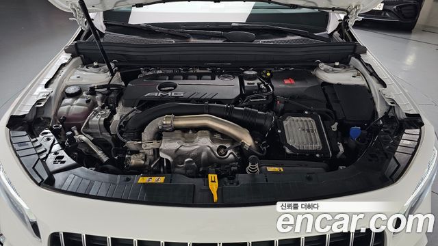 Mercedes-Benz GLB-Class X247 AMG GLB35 4MATIC - фото 4