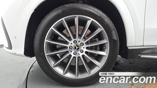 Mercedes-Benz GLE-Class W167 GLE450 4MATIC - фото 3