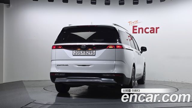 Kia Carnival 4-го поколения 9-Seater Prestige - фото 3