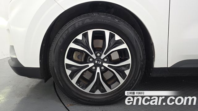 Kia Carnival 4-го поколения 9-Seater Prestige - фото 4