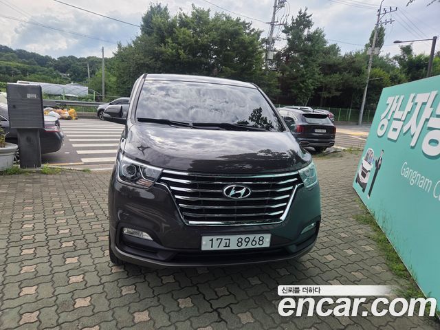 Hyundai Starex Новый 4WD Urban 9-Seater Exclusive - фото 1