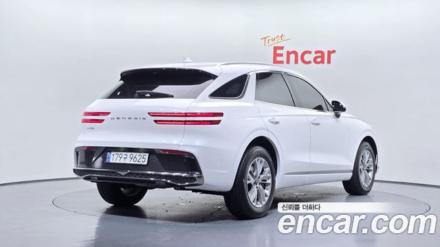 Genesis GV70 2.5T Gasoline 2WD - фото 1
