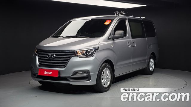 Hyundai Starex Новый Van 3-Seater Smart - фото 0