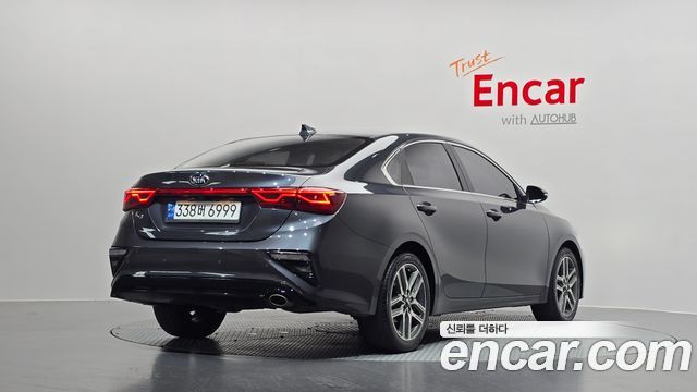 Kia K3 Совершенно новый Signature - фото 0