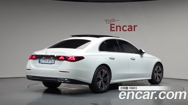 Mercedes-Benz E-Class W214 E200 Avantgarde - фото 0