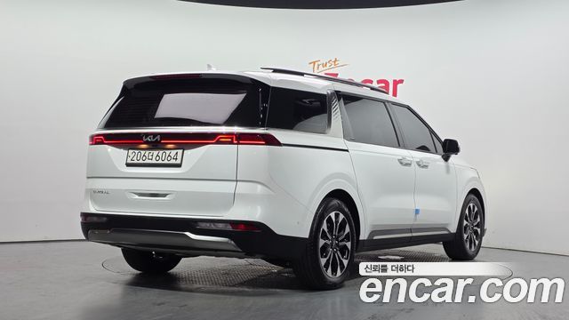 Kia Carnival 4-го поколения 9-Seater Signature - фото 1