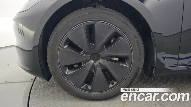 Tesla Model 3 Long Range AWD - фото 4