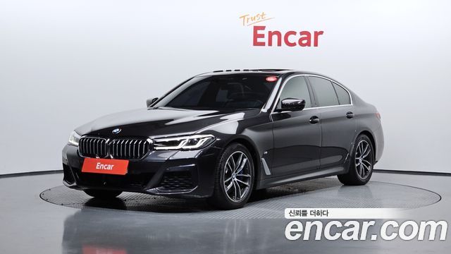 BMW 5-Series G30 523d M Sport - фото 0