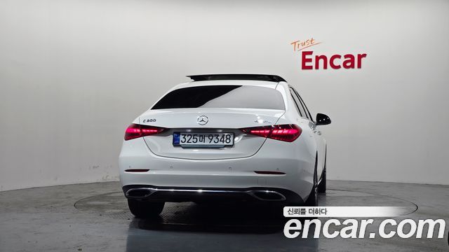Mercedes-Benz C-Class W206 C300 4MATIC Avantgarde - фото 3