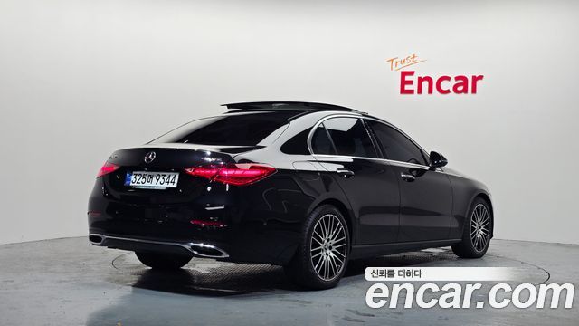 Mercedes-Benz C-Class W206 C300 4MATIC Avantgarde - фото 1