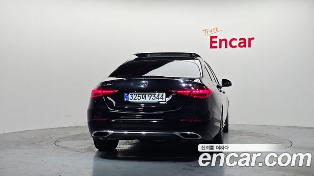 Mercedes-Benz C-Class W206 C300 4MATIC Avantgarde - фото 3
