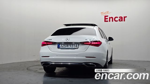 Mercedes-Benz C-Class W206 C300 4MATIC Avantgarde - фото 3