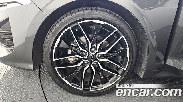 Kia K5 3-го поколения 1.6 Turbo Signature - фото 4