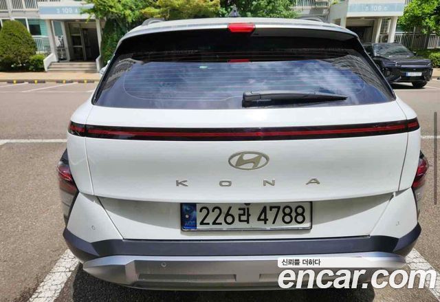 Hyundai Kona SX2 Gasoline 2.0 2WD Premium - фото 1