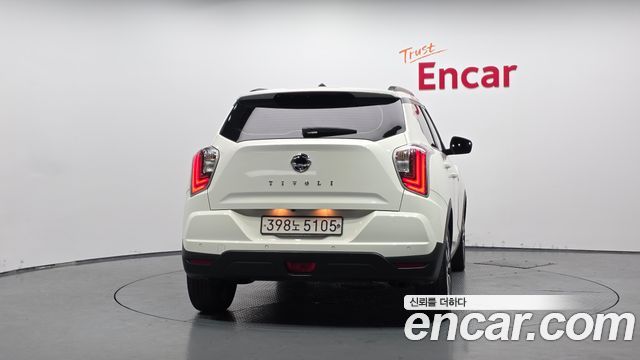 SsangYong Tivoli Gasoline 1.5 2WD Limitied Edition - фото 2