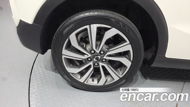 SsangYong Tivoli Gasoline 1.5 2WD Limitied Edition - фото 3