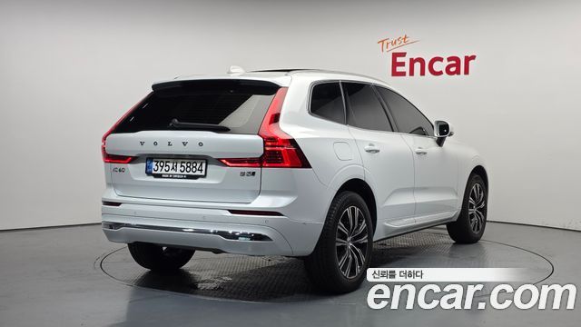 Volvo XC60 2-го поколения B5 Inscription - фото 1