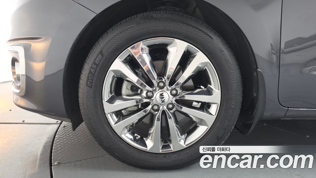 Kia Carnival Совершенно новый 9-seater Prestige - фото 4