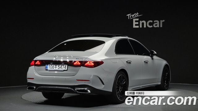 Mercedes-Benz E-Class W214 E300 4MATIC AMG Line Premiere Special - фото 1