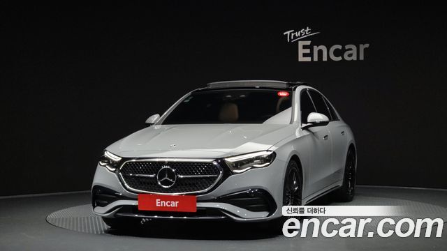 Mercedes-Benz E-Class W214 E300 4MATIC AMG Line Premiere Special - фото 2