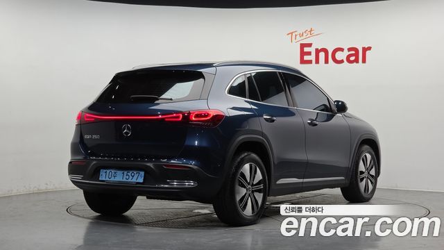 Mercedes-Benz EQA H243 EQA250 - фото 0