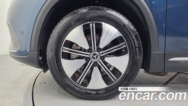 Mercedes-Benz EQA H243 EQA250 - фото 3