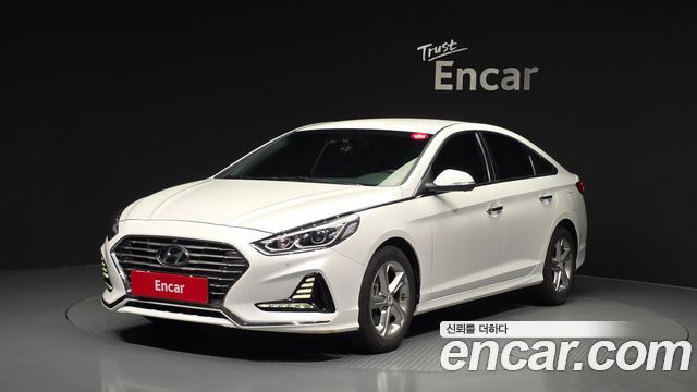 Hyundai Sonata 2.0 Modern - фото 0