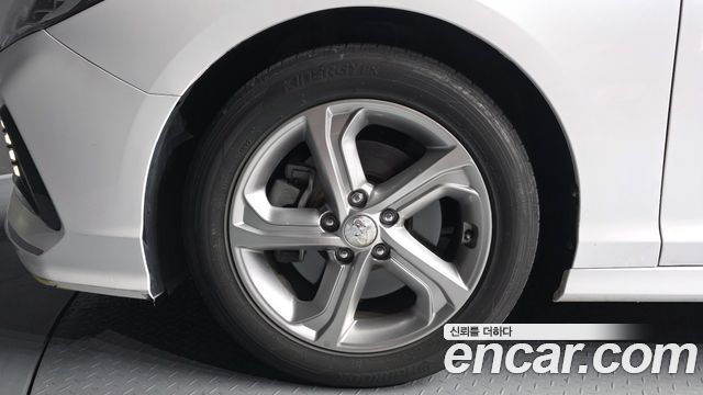 Hyundai Sonata 2.0 Modern - фото 4